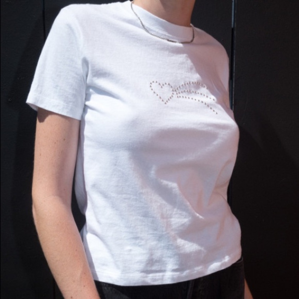 Brandy Melville shooting heart tee